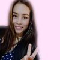 Seller: Roxy Annïe